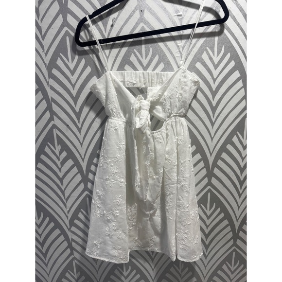 Princess Polly White Granno Floral Eyelet Tie Front Mini Dress Cutout US 4 - Picture 3 of 8